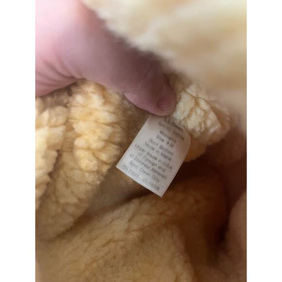 LL Bean Burgundy Nylon Shearling Lined Quilted Waterproof Duck Boots Size 9 - Picture 6 of 6